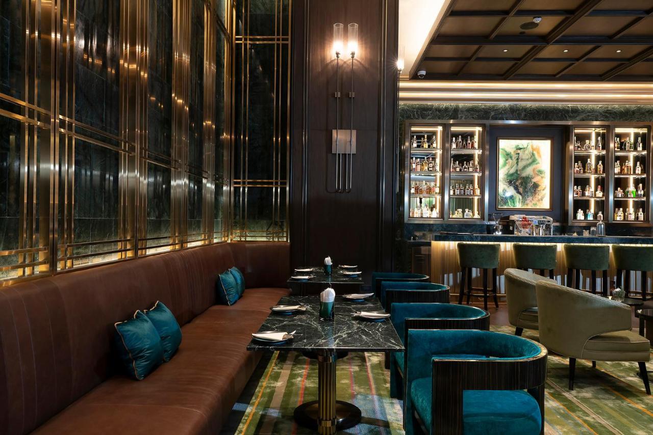 The Landmark Бангкок Экстерьер фото The Bar