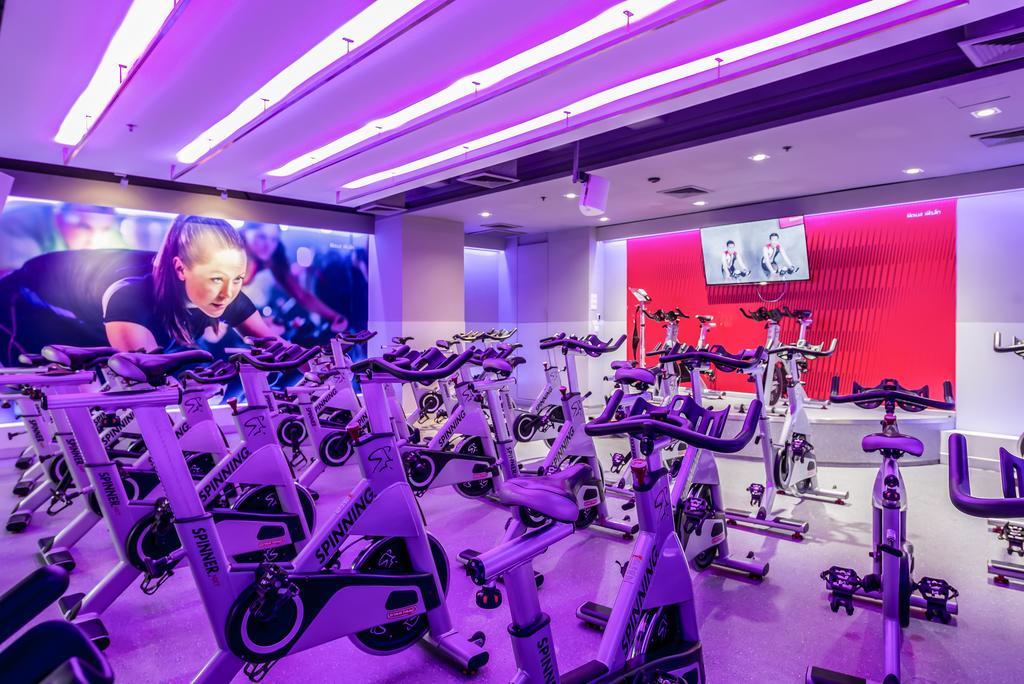 The Landmark Бангкок Экстерьер фото Anytime Fitness in Singapore